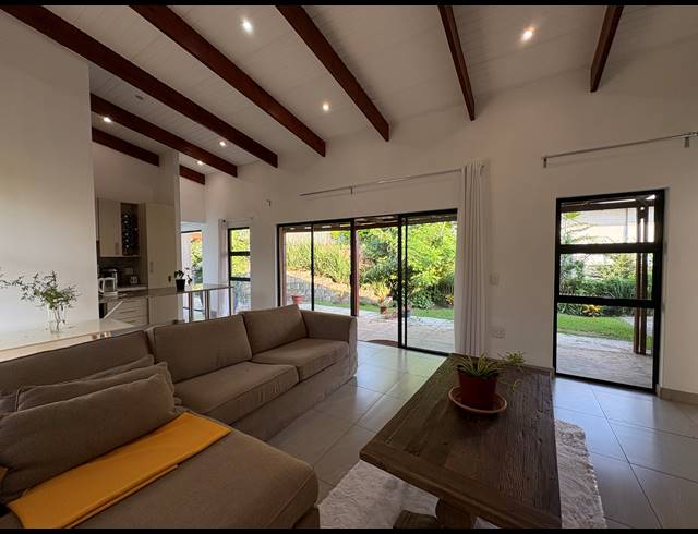 3 BEDROOM FREESTANDING FOR SALE IN PALM LAKES ESTATE